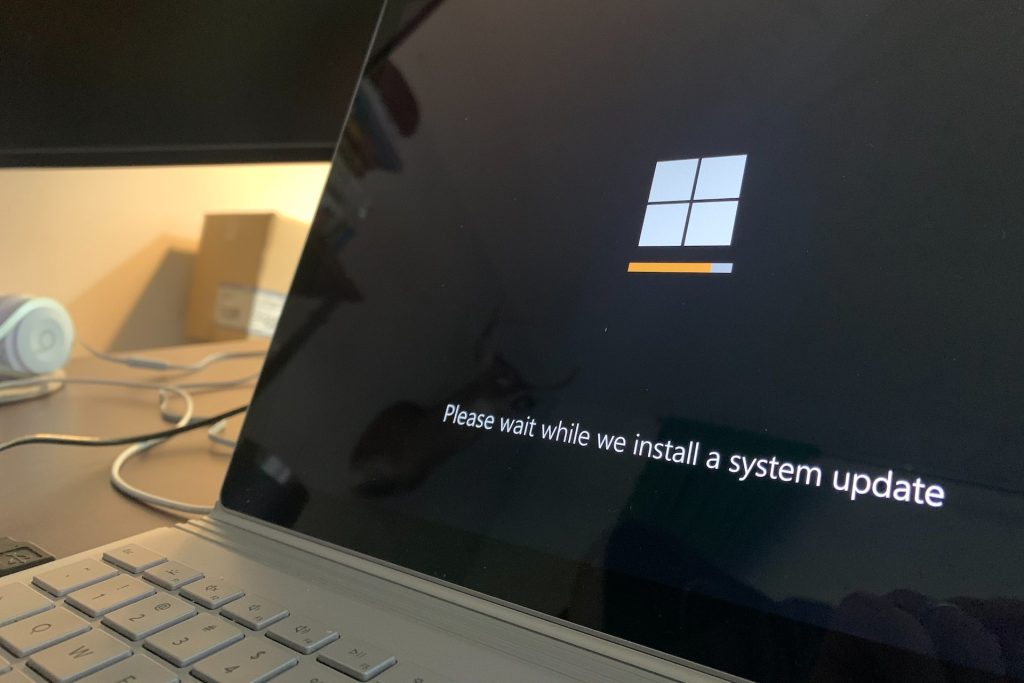 software update laptop screen