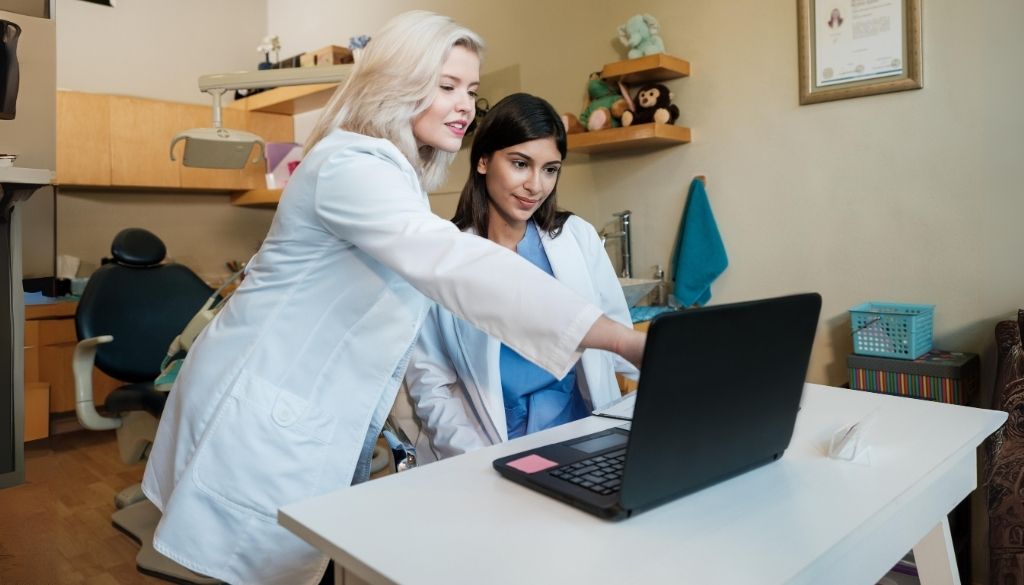 Laptop for the dentist