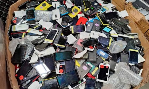 e-waste-and-gizmogo