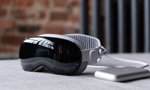 Apple Vision Pro headset is for the head and customers want to return it